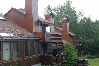 Image de Slopside pour toute la famille et la famille élargie --- On Attitash Mt. -