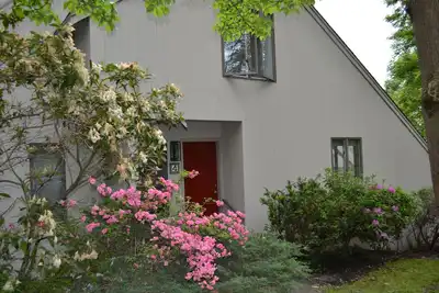 Image de Magnifique 5 chambres sur la ligne Newport; À quelques minutes des plages et du centre-ville de Newport!