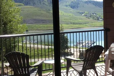 Image de Amphithéâtre de Dillon (4 min à pied) -Marché des fermiers-Marina-Tiki Bar