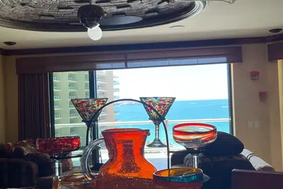 Image de Opalo 508-Custom Exquisite-3 Bdr / 3bath Vip Condo-Rated # 1 @ Lp