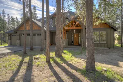 Image de Sunriver nouvelle construction maison de luxe en face de la rivière (ouvert Thanksgivin