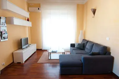 Image de Élégant et moderne - Le quartier est super - Belle terrasse - Metro - Ac - Wifi