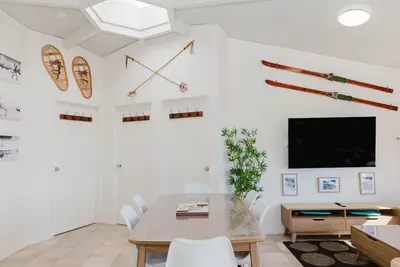 Image de Snowdome 4/3 Poly Cow Lane