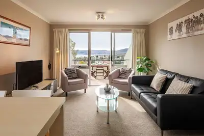 Image de Cascades 18/3 Kurrajong Street