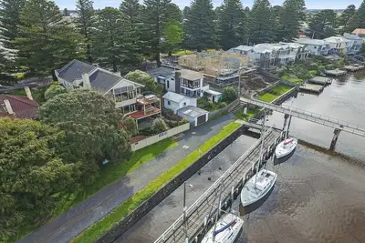 Image de Appartement En Riverview De Shearwater