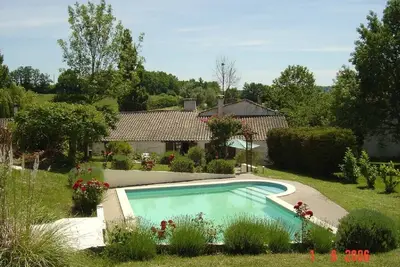 Image de Un grand & ravissant cottage avec piscine privée au cœur d'un hameau tranquille