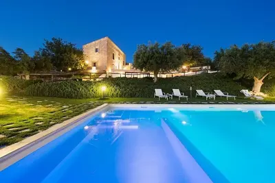 Image de Villa Begonia with private pool and tennis court