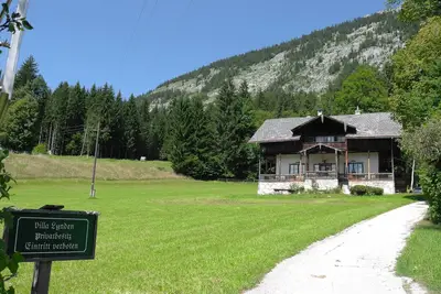Image de Villa de luxe très charmant et authentique sur la montagne pied donnant sur le lac