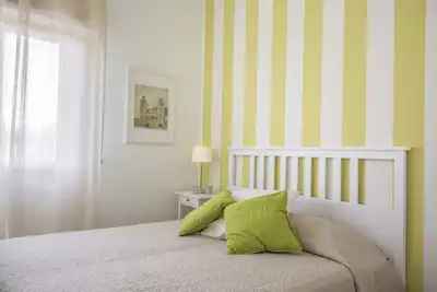 Image de Familyholidays Magnolia. Appartements dans villa avec jardin près de la mer