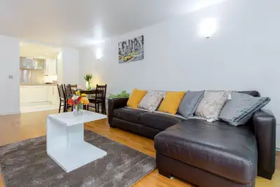 Image de Excel Location Deux Chambres 2 Bains Peut Dormir Jusqu'A 8 personnes