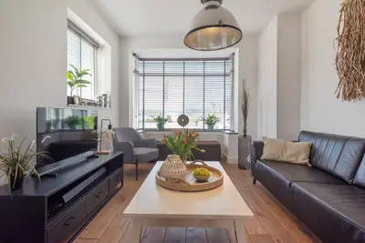 Wijkiki Beach House