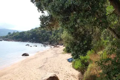 Image de Maison de charme pieds dans l'eau sur le Golfe d’Ajaccio, vivez le farniente!