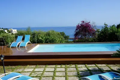 Image de Villa Capri Piscine Panoramique et Jardin