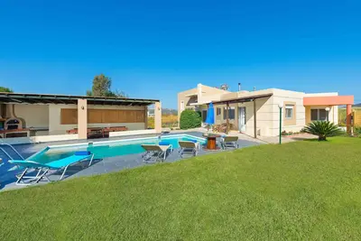 Image de Villa De Calme peut accueillir jusqu'à 12