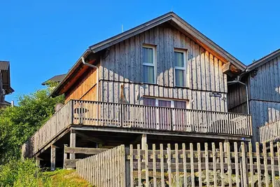 Image de Chalet Chesetta avec sauna et bain à remous