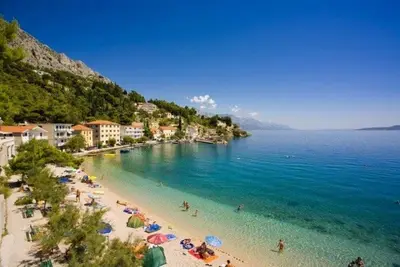 Image de Appartement haut de gamme avec piscine et vue mer