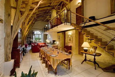 Image de Grand Gîte de Charme dans le Lot - Jacuzzi, Piscine & Truffes - 14 pers.
