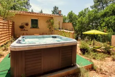 Image de Gites de charme, Spa privé et jardin privée