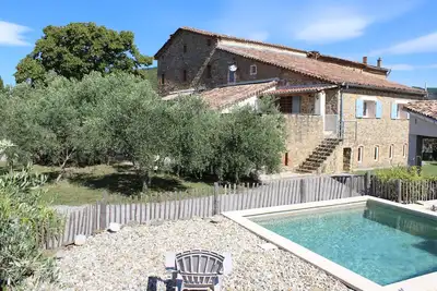 Image de Gite Dans Mas Cevenol Avec Piscine 06. 80. 95. 32. 26