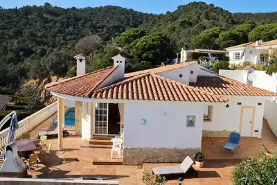 Image de Chalet de luxe avec piscine dans une résidence privée de villas