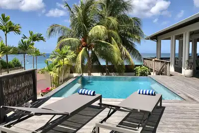 Image de Villa de rêve unique en Martinique, piscine à débordement, vue mer + accès plage