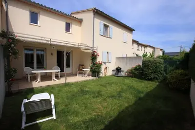 Image de Villa clôturée, 4 pers, jardin, St-Quentin-la-Poterie 4km d’Uzès l’historique,