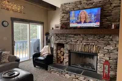 Schweitzer ski in ski out condo