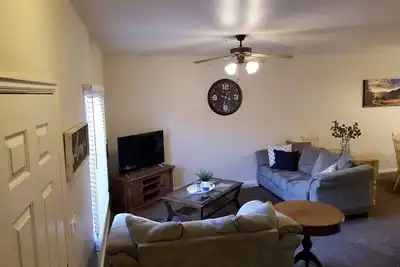 Image de Belle maison de ville près de Zion, Bryce et Grand Canyon (Kanab, Ut)