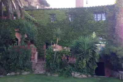 Image de Belle vieille maison de campagne dans le pittoresque village catalan (Hutg-28665