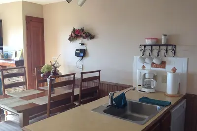 Image de Rimfire Lodge - Studio complet de luxe avec cuisine complète, 4 couchages