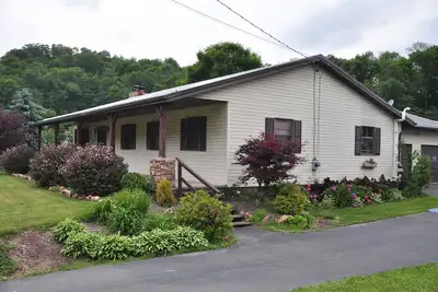 Image de Fermer Pour Penn State, Grier School, Collège Juniata, Raystown Lake, Tussey Mtn