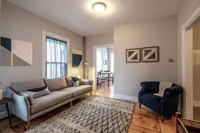 Image de Appartement de 2 chambres dans le quartier historique de West End à Portland