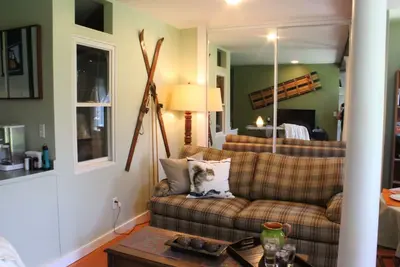 Image de Grand, bien aménagé, appartement rez de chaussée avec beaucoup de lumière, 6 personnes