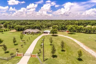 Image de Détendez-vous dans une oasis rurale sur 22 acres