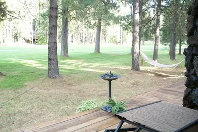 Image de Agréable maison de trois chambres sur un terrain de golf. Bain à remous de septembre au 15 juin