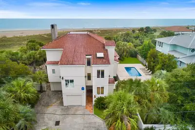 Image de Oceanfront Cottage Rental's vous invite à séjourner dans cette maison privée en bord de mer