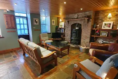 Image de Pittoresque avec la maison en rangée emplacement idéal dans le centre-ville de Killarney