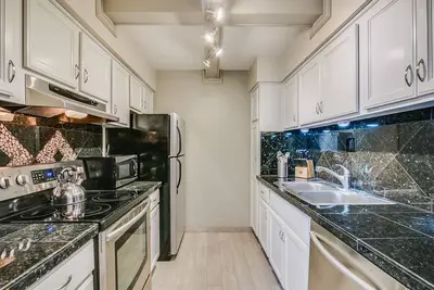 Image de Condo confortable, propre et pratique pour visiter la vieille ville de Scottsdale!