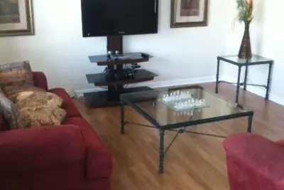 Image de Belle Maison de ville Près de tout mais pas dans tout ce