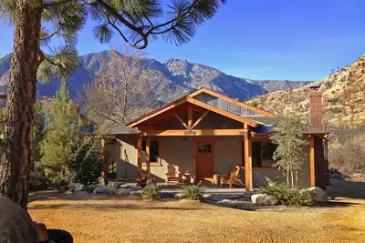 Image de Riverfront Home sur la rivière Kern à Kernville