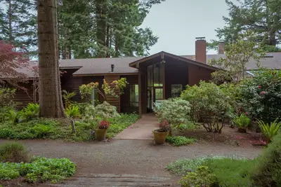 Image de Maison moderne sur 20 acres; spa, verger, sentiers