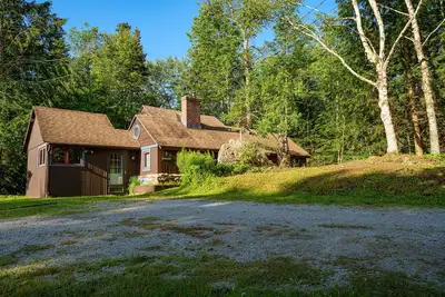 Image de Chalet rustique sur un étang privé à Stratton Vermont