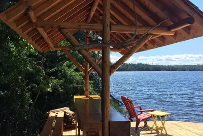 Image de Chalet d'accès au lac Lakes Road nouvellement construit