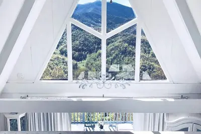 Image de A-Frame Home Avec Million Dollar View Mountain