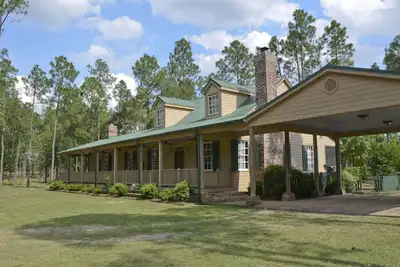 Image de Profitez de votre séjour dans une plantation équestre privée.