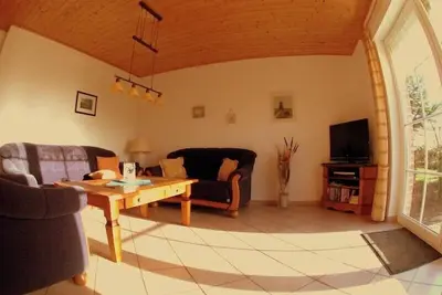 Image de Canoë-kayak, l'emplacement du canal avec quai, terrasse, WiFi, endroit calme