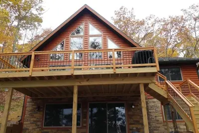 Image de Nouveau construit sur mesure 5 Br, 3. 5 Bath Accueil sur le magnifique Bass Lake - Eagle River