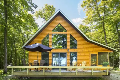 Image de Winter Wonderland dans une cabine classique et confortable - Strawberry Lake Cabin