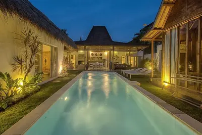 Image de Central Seminyak Oberoi 800m beach - Villa Gladak