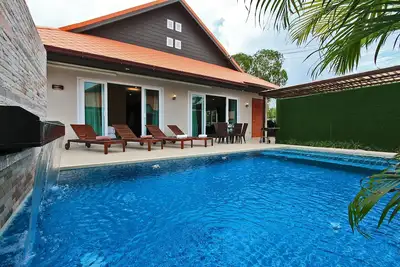 Image de Piscine privée Villa 3 lits A98